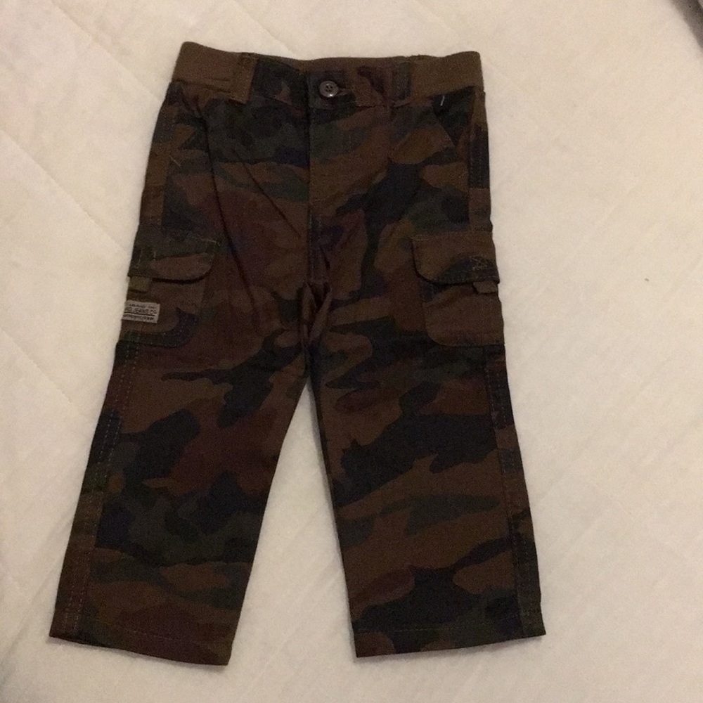 Brand new camo boys pants!